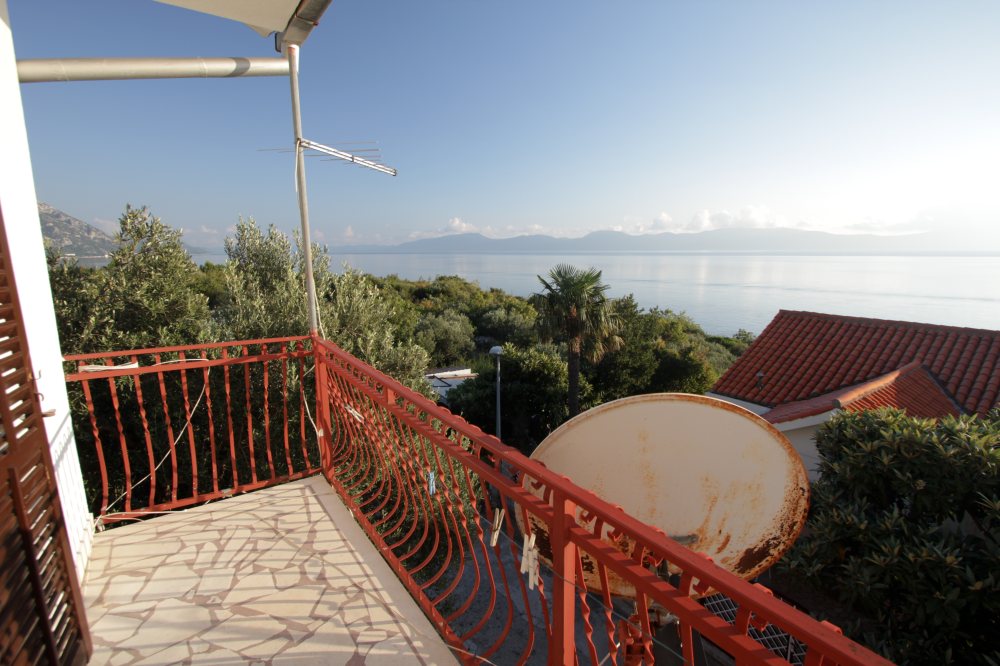 Balkon z widokiem na morze
