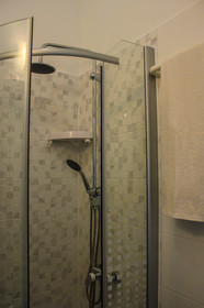 Sprchový kout 