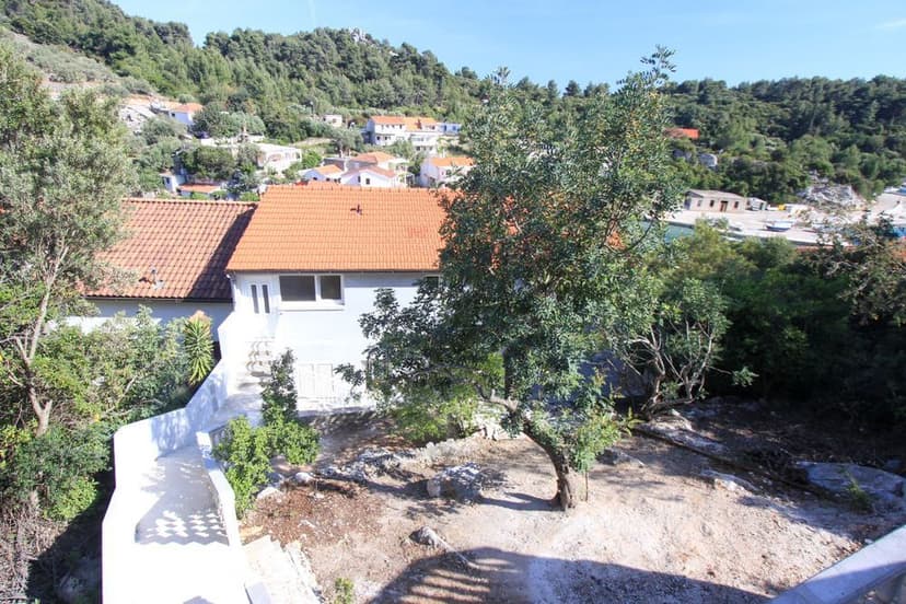 Schodiště k domu