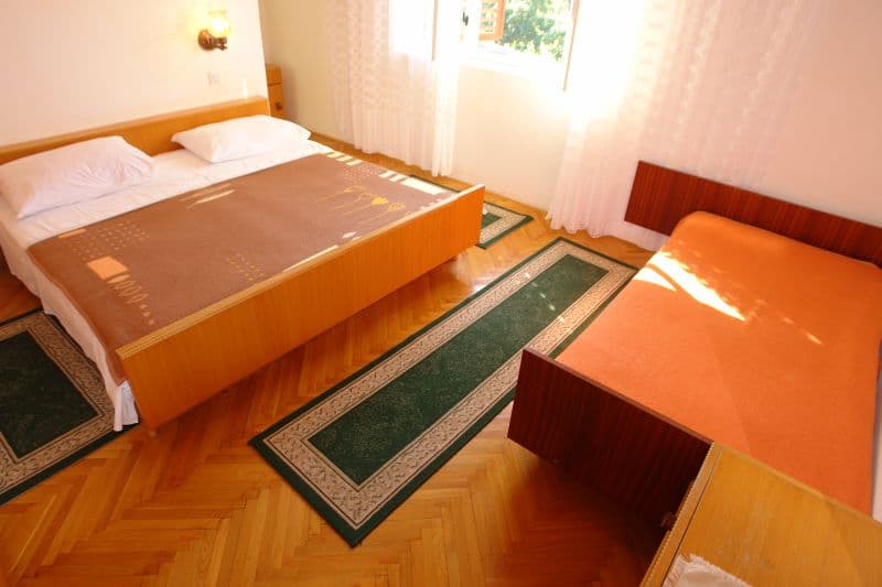APP 8 &quot;A1&quot; - Druhá ložnice