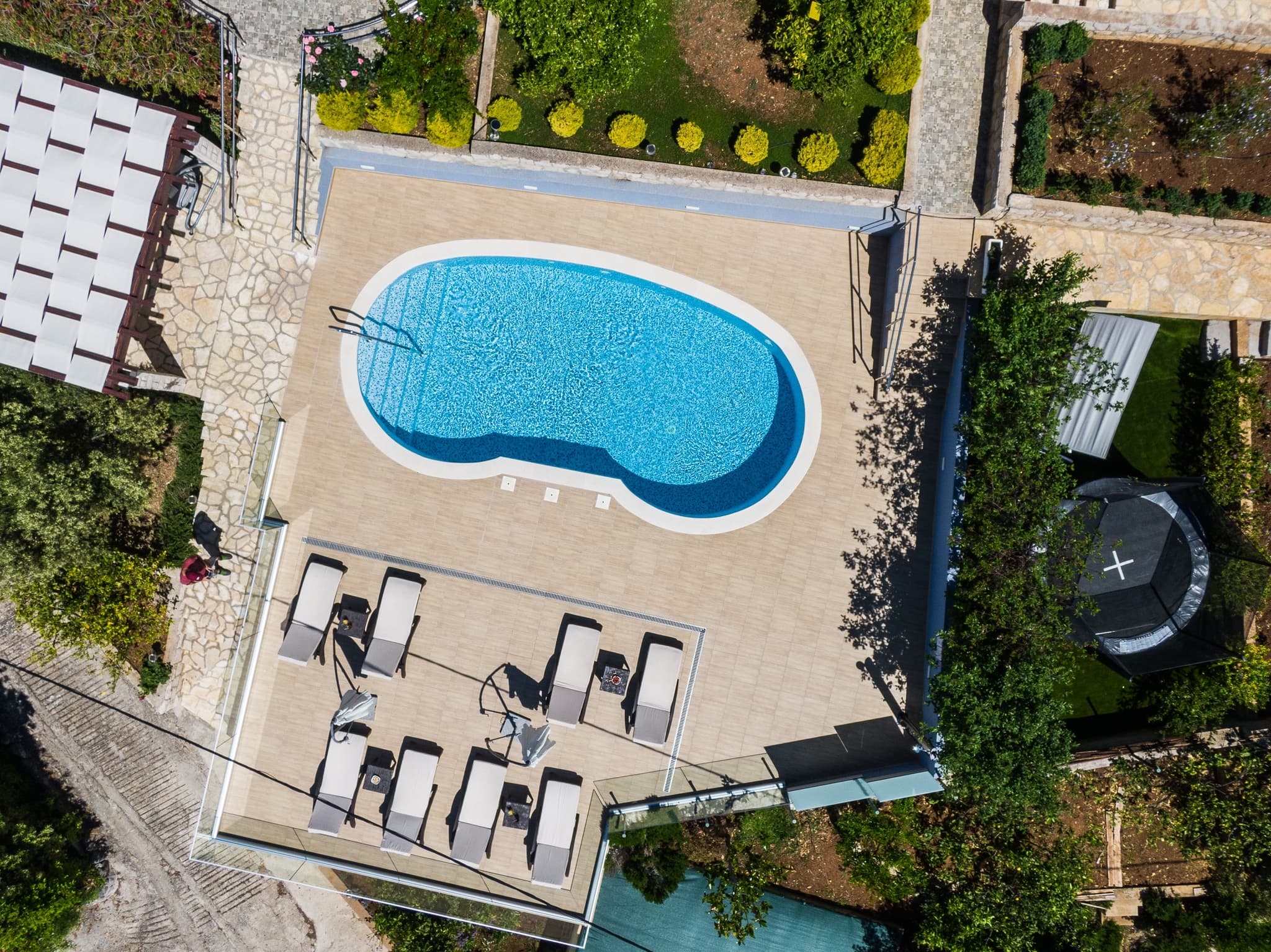 Apartments 3298-3130