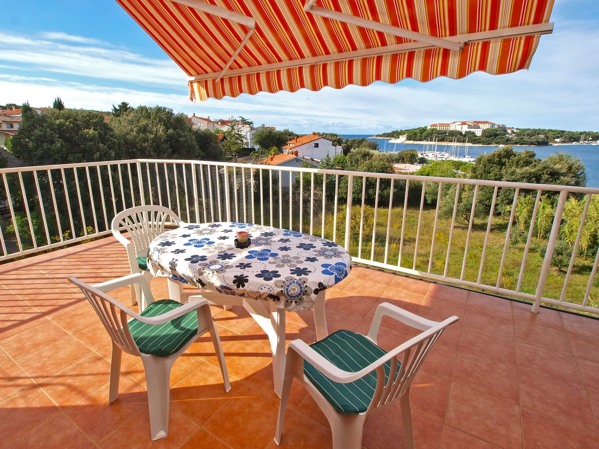 Apartments 3298-4545