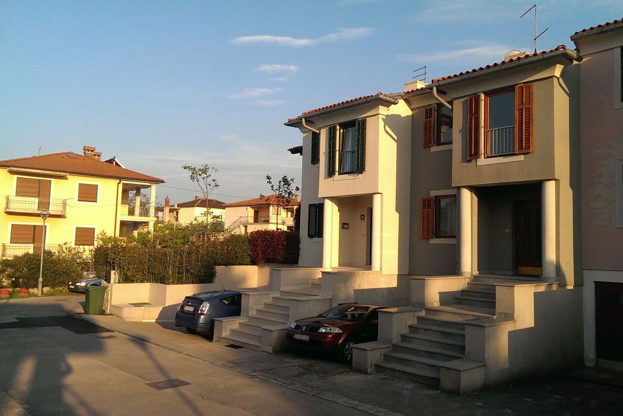 Apartments 1355-3828