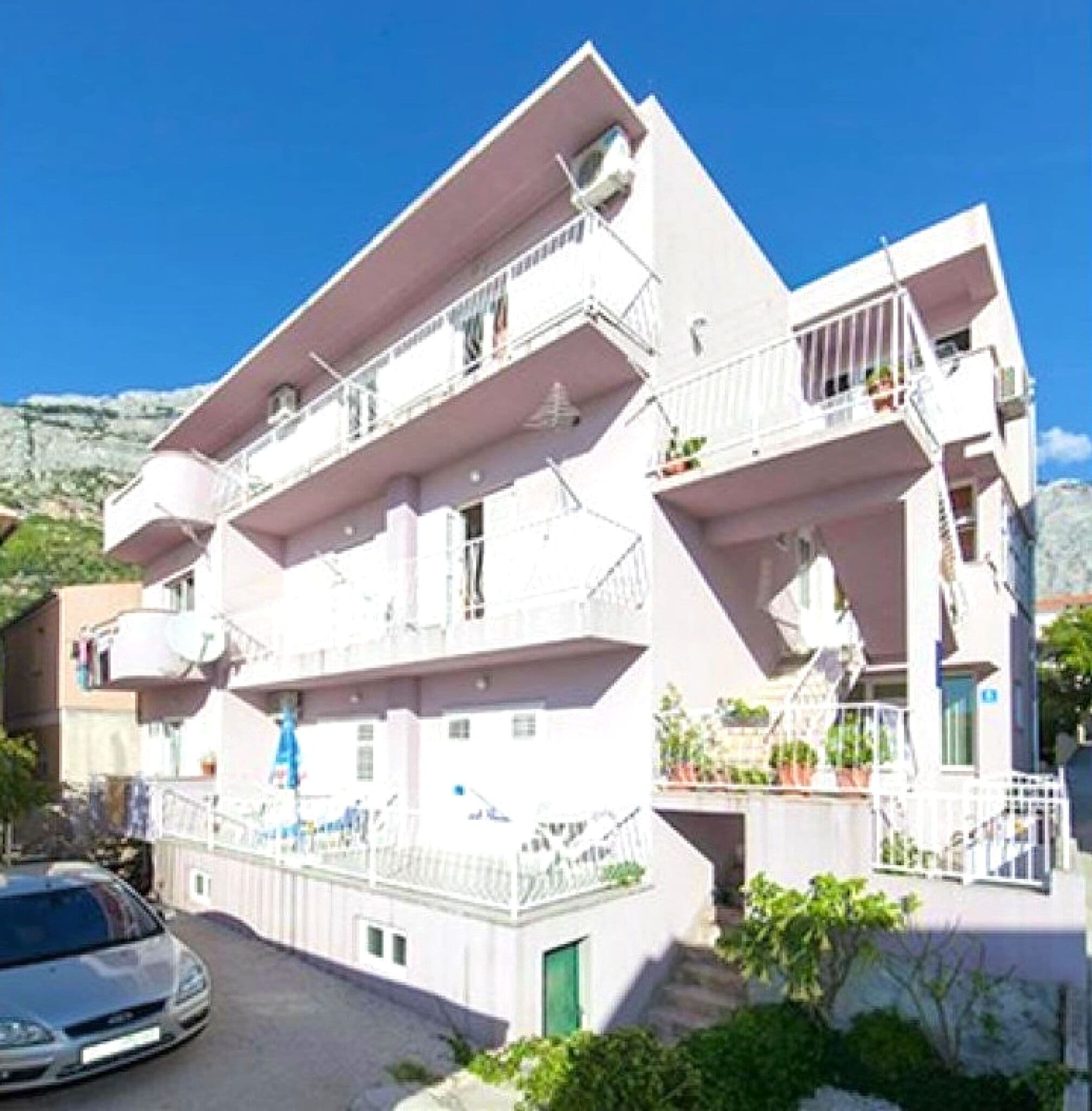 Apartmány 1355-4548