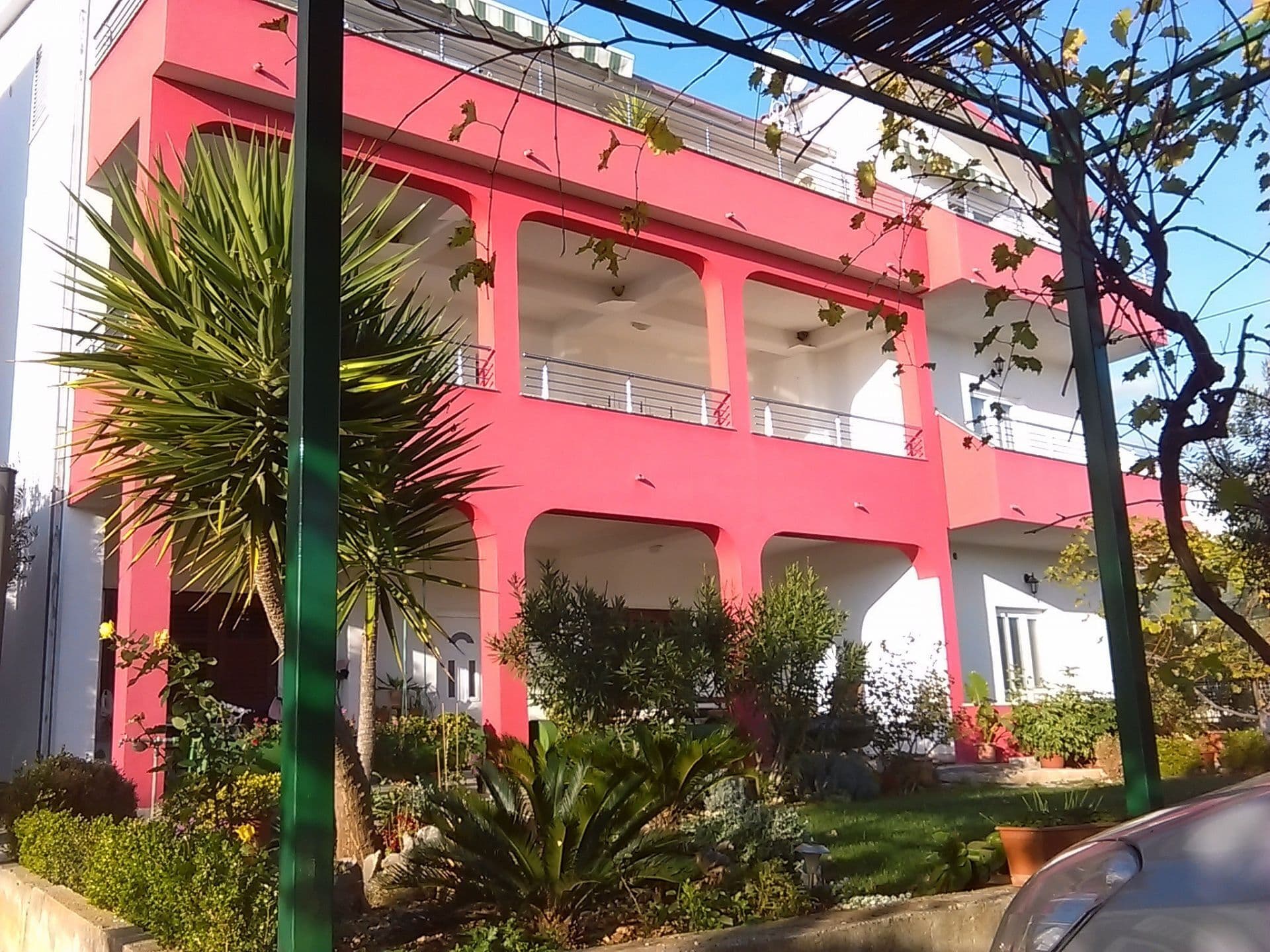 Apartments 1355-5484
