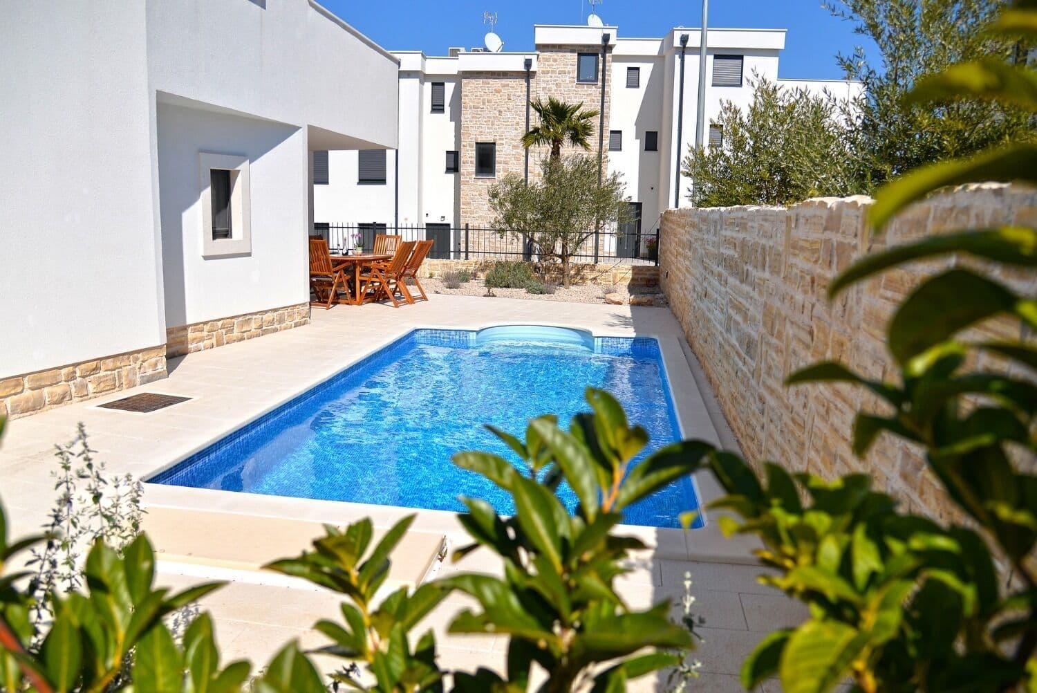 Apartmány 1355-6400