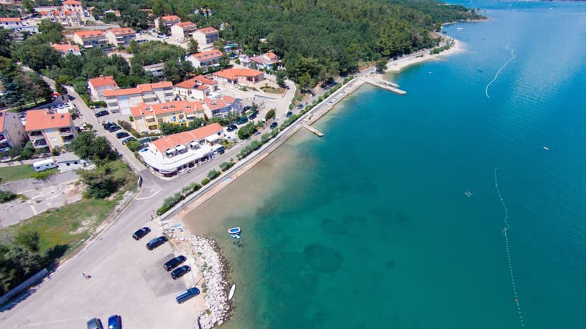Pohled na letovisko Čižići