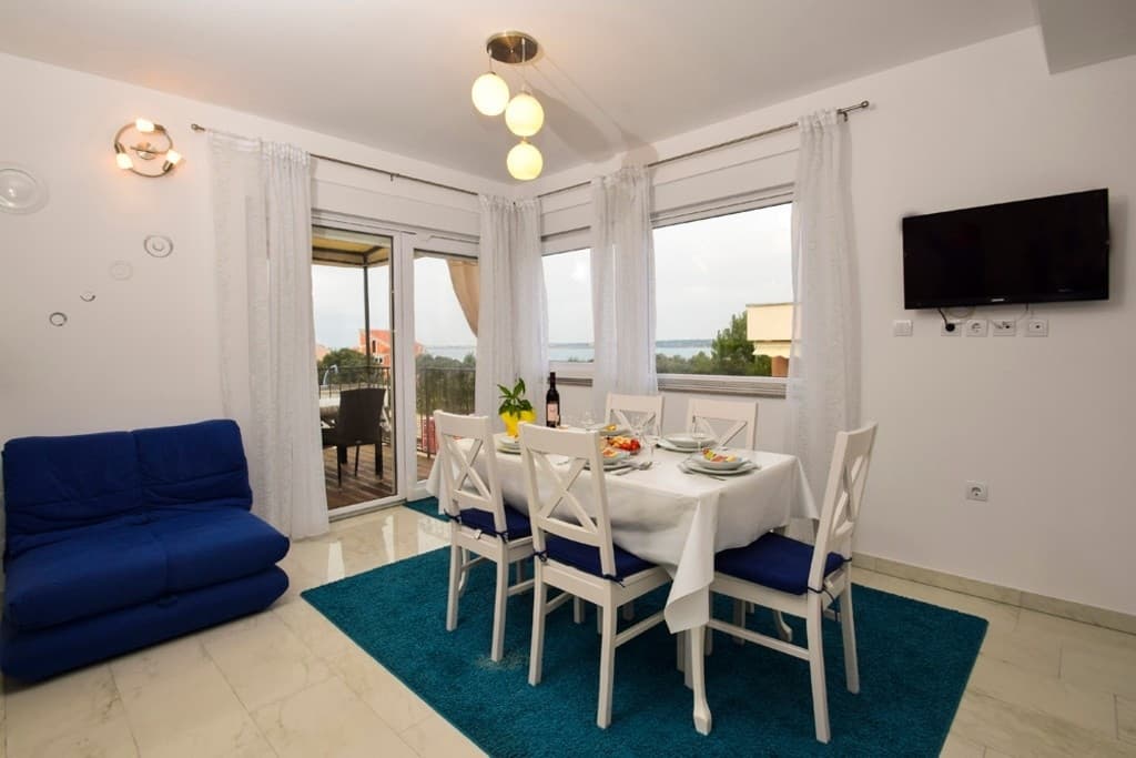 Apartmány 3298-7398