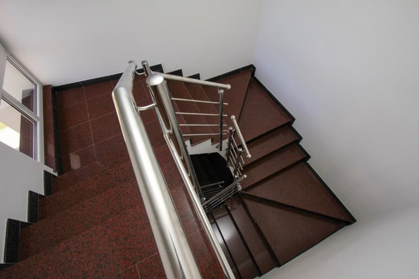 Schodiště do vyšších pater
