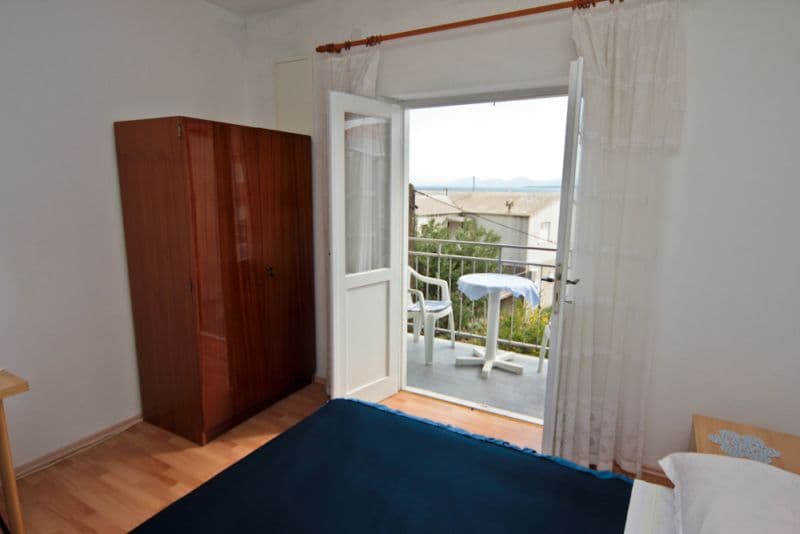 S 2 &quot;1&quot; - Vstup na balkon