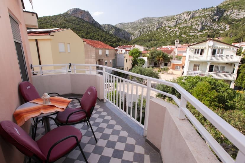APP 3+2 - Balkon apartmánu