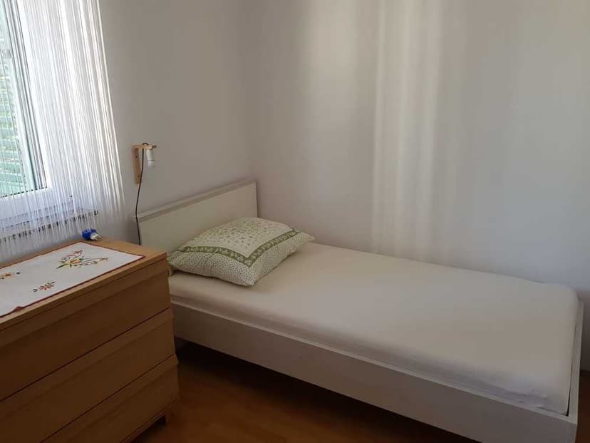 APP 6 - První lůžko ve třetí ložnici 