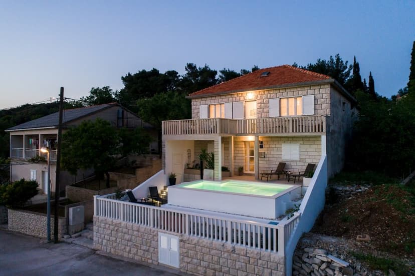 Apartmány s bazénem