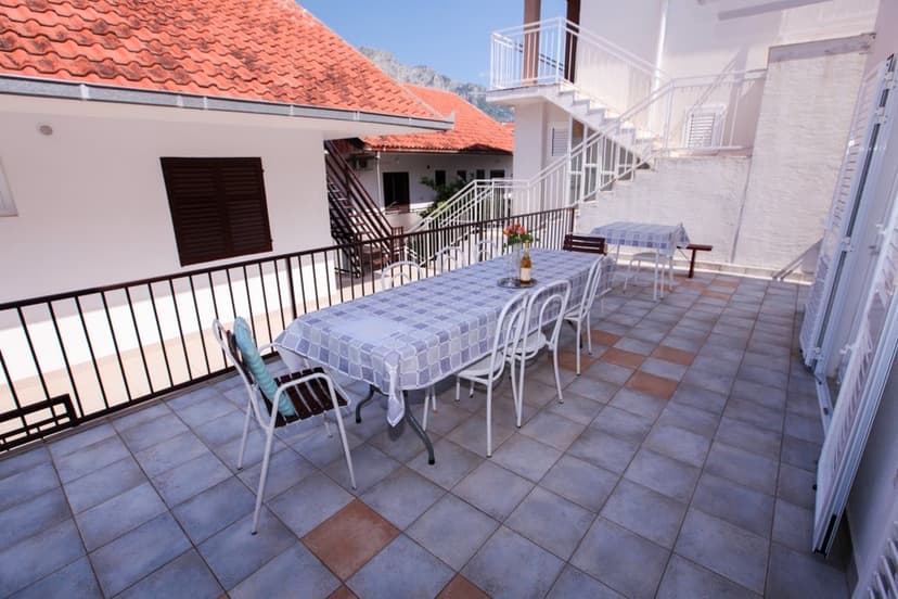 Prostorná terasa apartmánu APP11