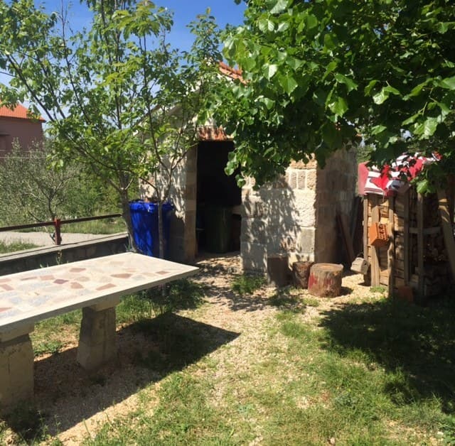 Posezení u grilu