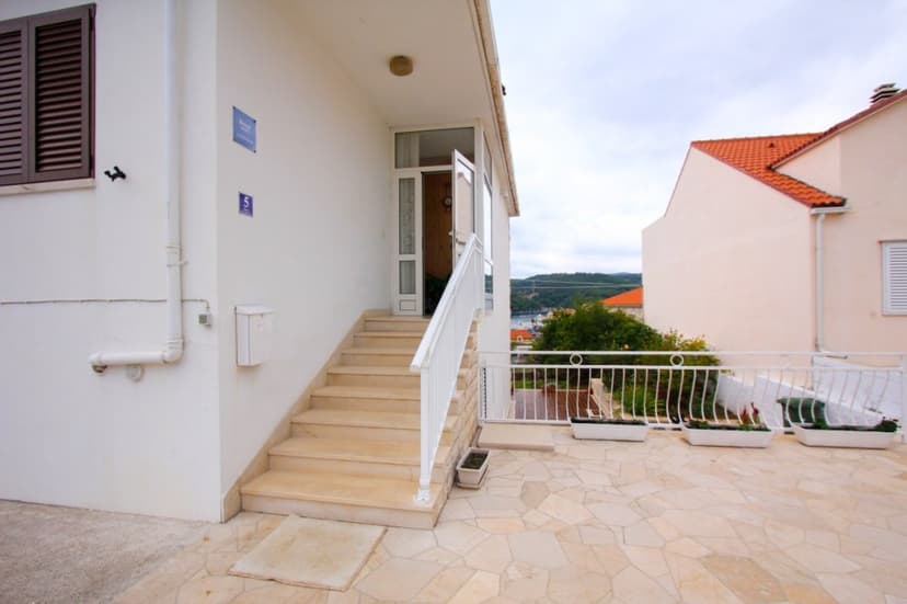 APP 3 - Vstup do apartmánu 