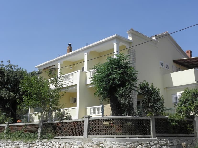 Balkony apartmánů