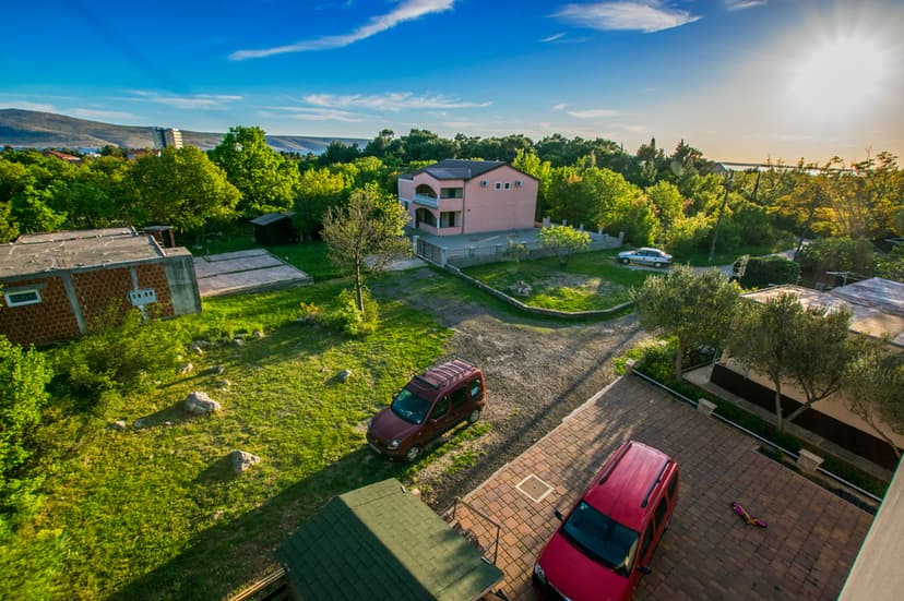 Parkovaní u domu