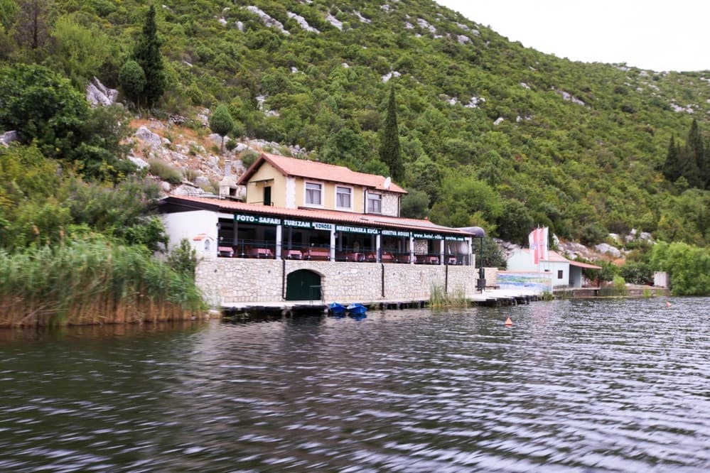 Robinzonáda Neretva