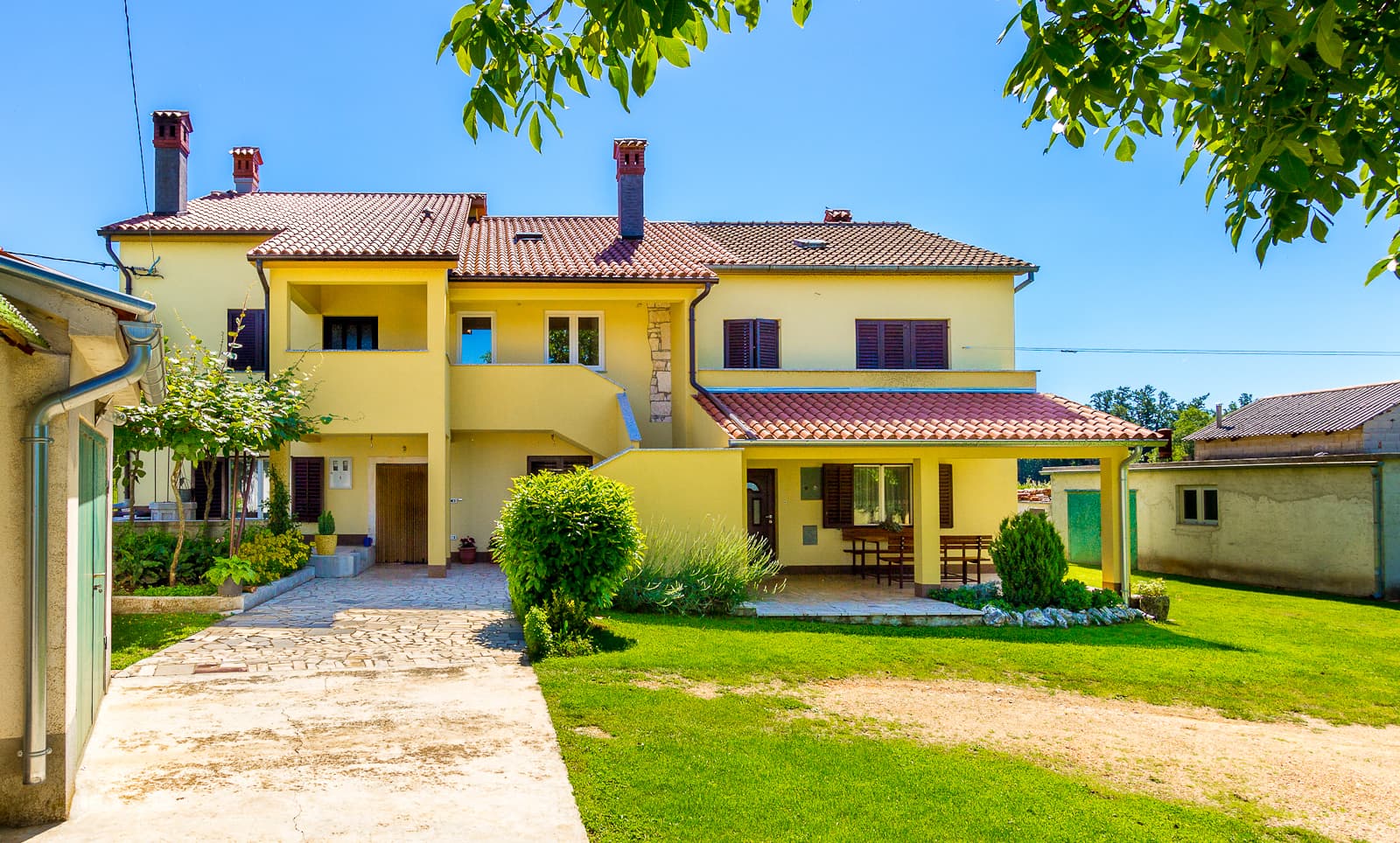 Vila 1318-764