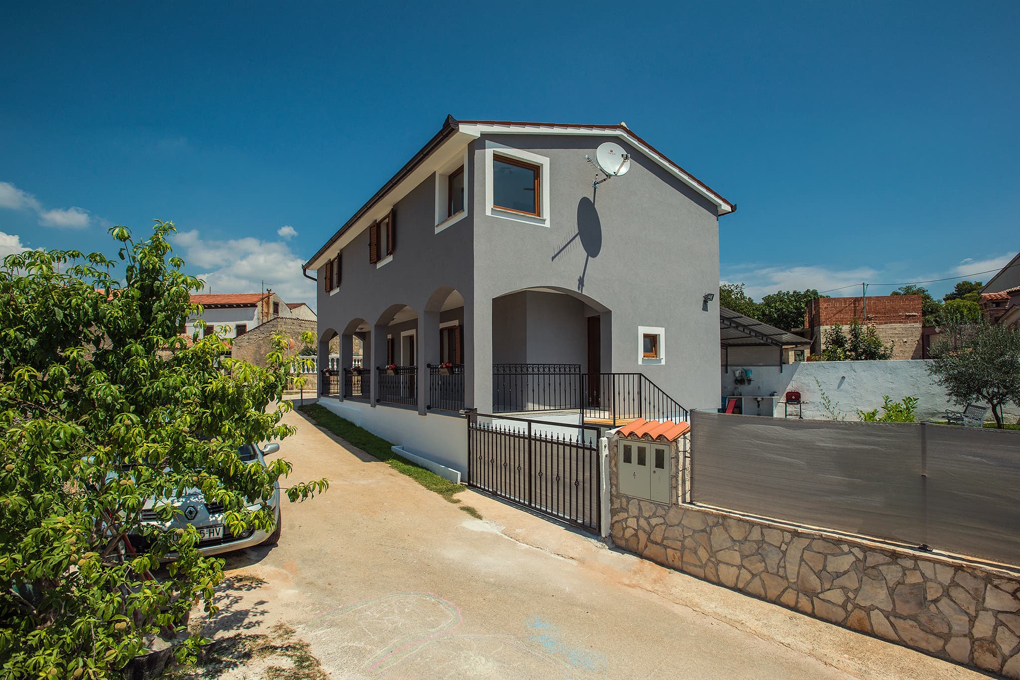 Vila 1318-906