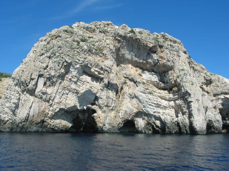 Modra spilja Biševo