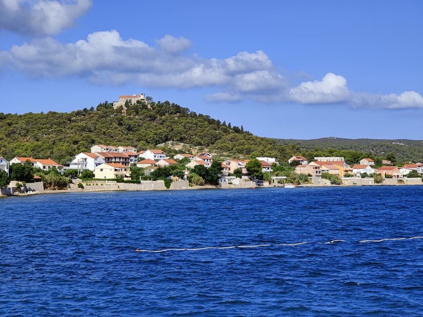 Františkánský klášter nad letoviskem