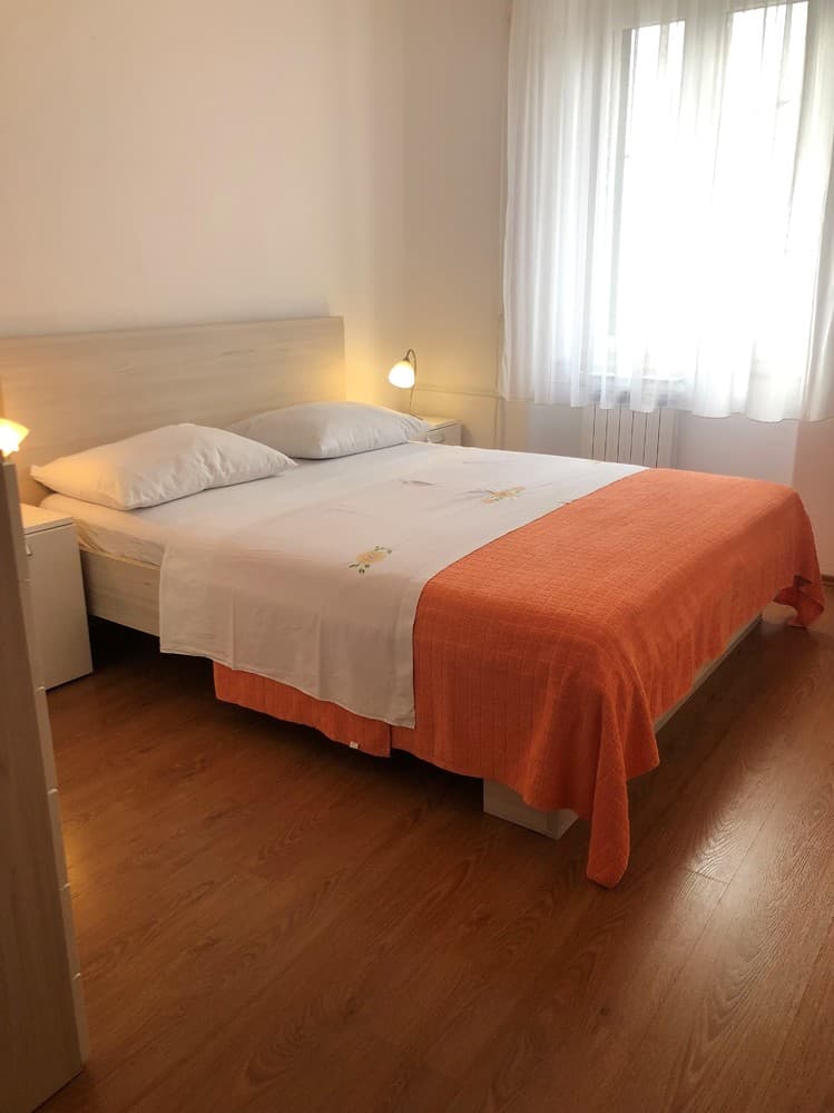 APP 4 &quot;1&quot;