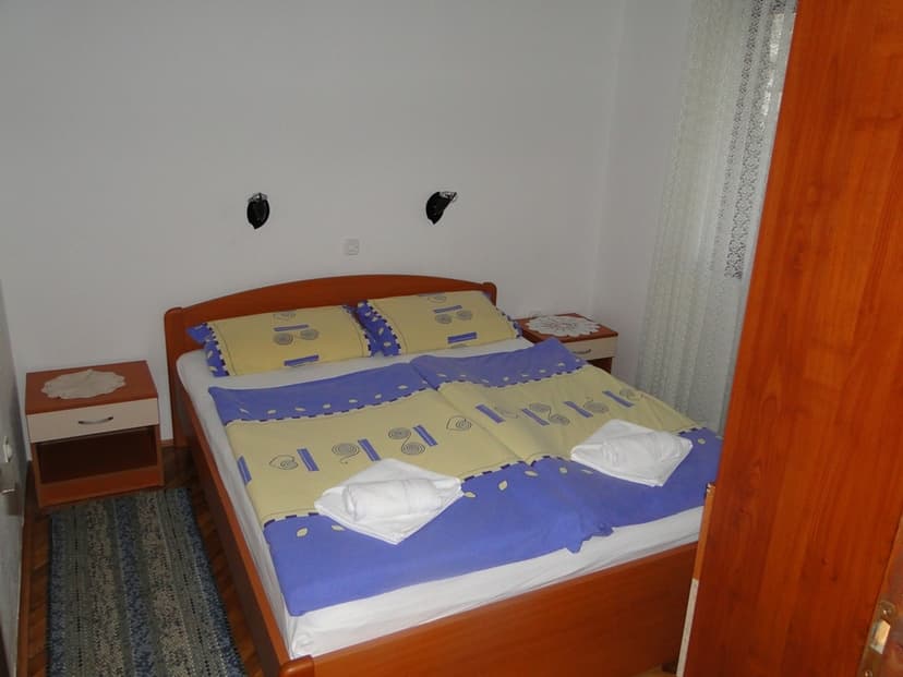 APP 4 "1" - První ložnice