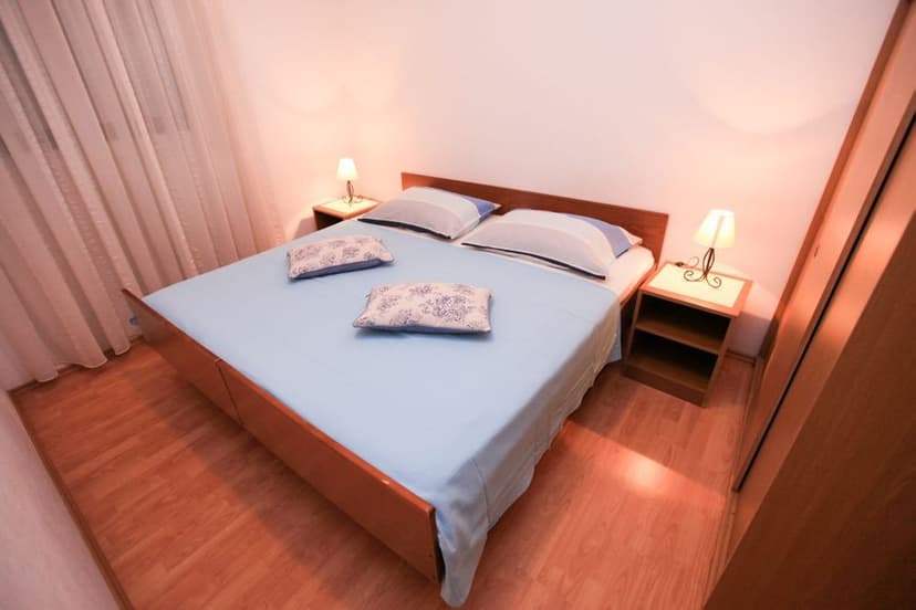 APP 4 &quot;1.K&quot; - První ložnice