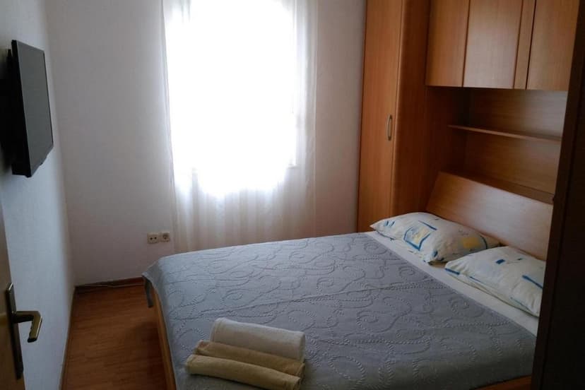 APP 4+2 &quot;1&quot;