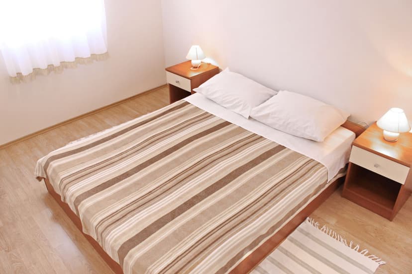 APP 4+2 &quot;1&quot;