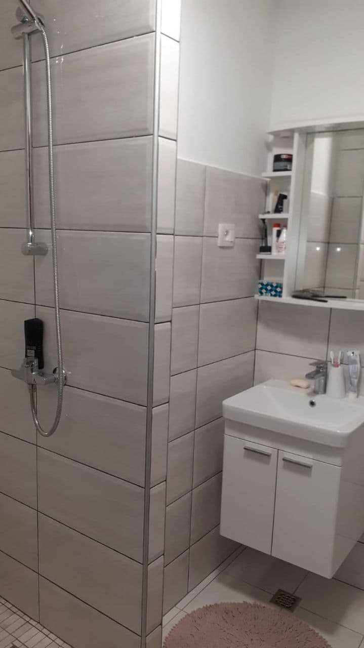 APP 2 &quot;1&quot;