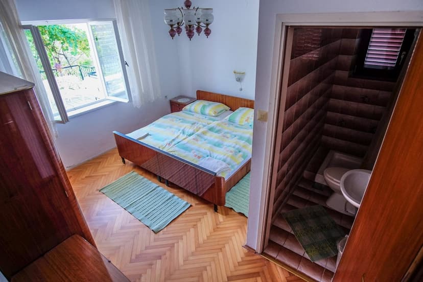 APP 6+3 &quot;1&quot; - Manželská postel v druhé ložnici