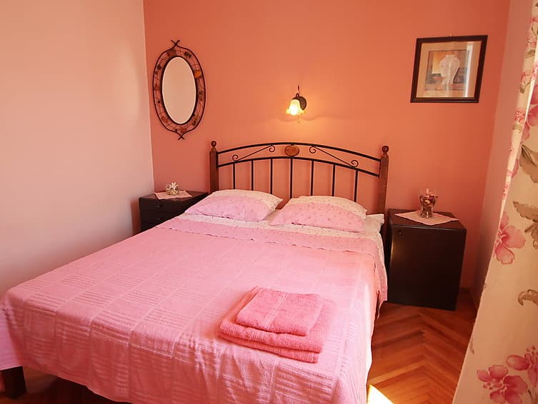 APP 4+1 &quot;1&quot; - Ložnice