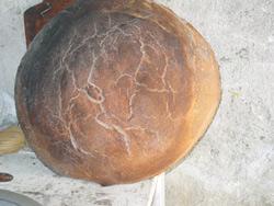 Domácí chléb pečený majitelem