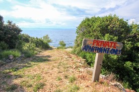Cesta k soukromé pláži