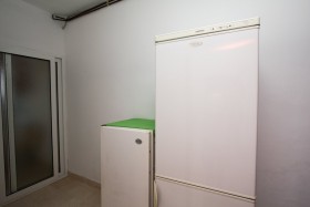 Dve chladničky pre hostí apartmánov na 1. poschodí