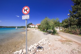 Zákaz vstupu na pláž s pejsky