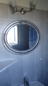 Zrcadlo v koupelne