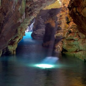 Výletní místo - jeskyně Goluninka